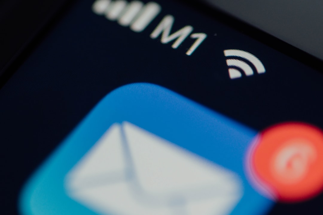 découvrez comment optimiser la communication interne grâce à un intranet performant et intuitif, facilitant le partage d'informations et la collaboration au sein de votre entreprise.