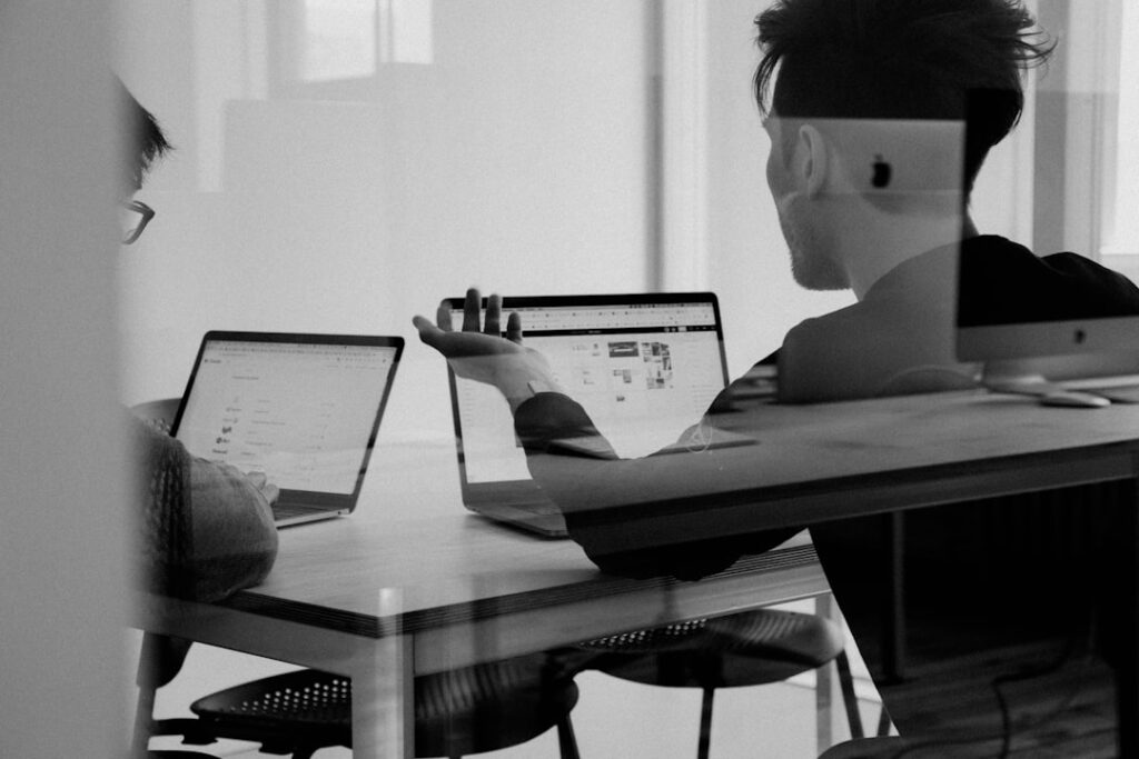 découvrez notre web agency spécialisée dans la création de sites internet, le développement sur mesure et le marketing digital pour booster votre présence en ligne.